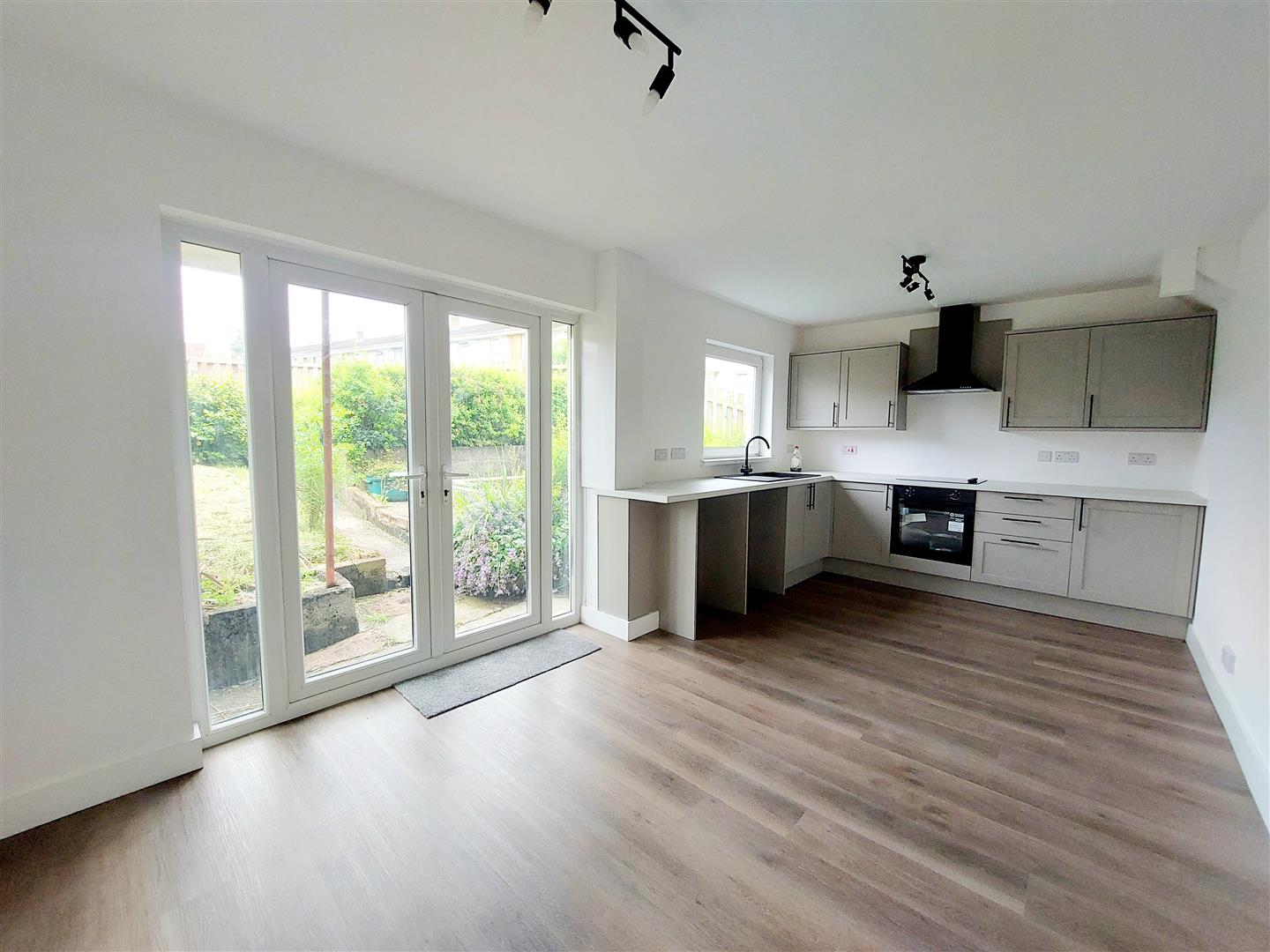 Westland Close, Loughor, Swansea, SA4 6JS